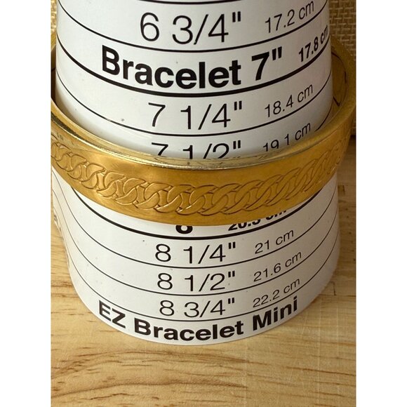 Marc Jacobs Gold Tone Bangle Bracelet With Braided Etched Design - 7" Medium Fit - Picture 4 of 16